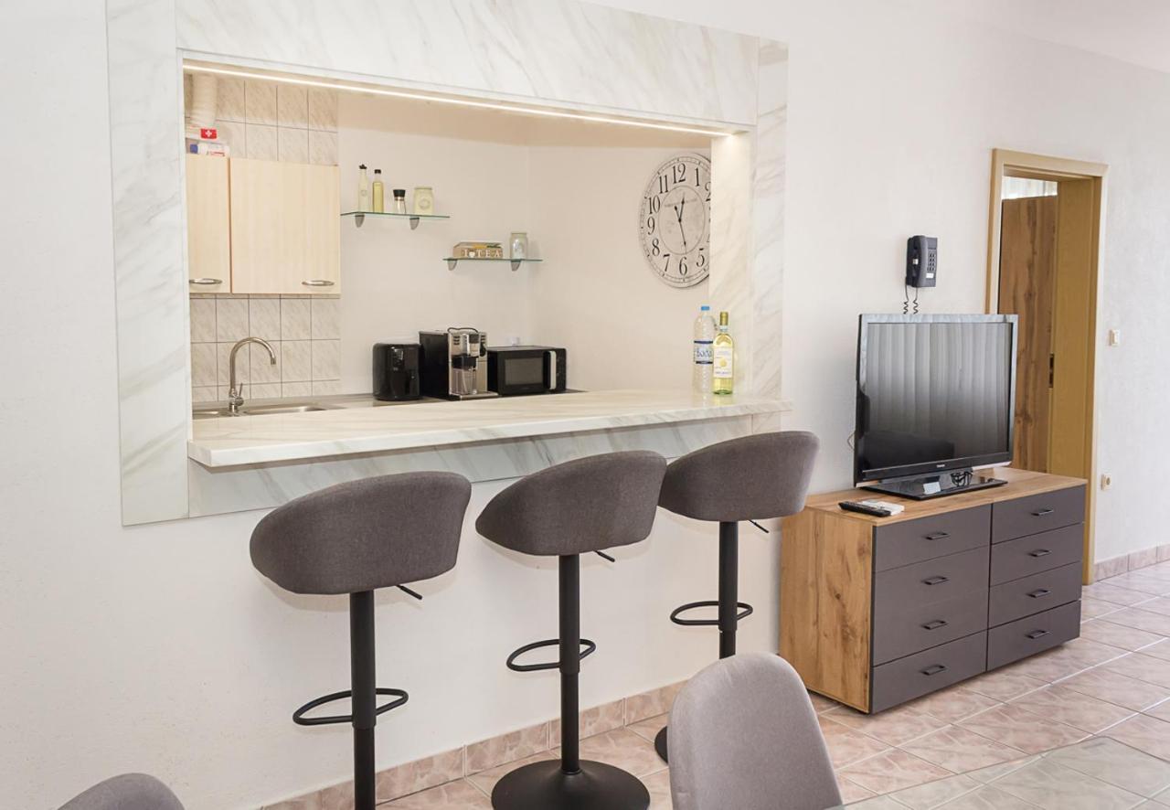 Two Identical Designer 2Bd Flats With Sea View In Balchik By Flat Mаnagerアパートメント エクステリア 写真
