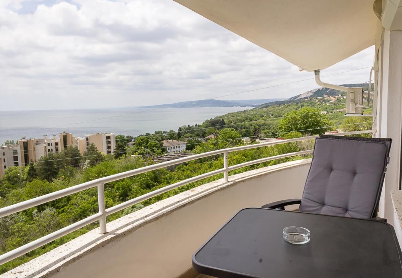 Two Identical Designer 2Bd Flats With Sea View In Balchik By Flat Mаnagerアパートメント エクステリア 写真